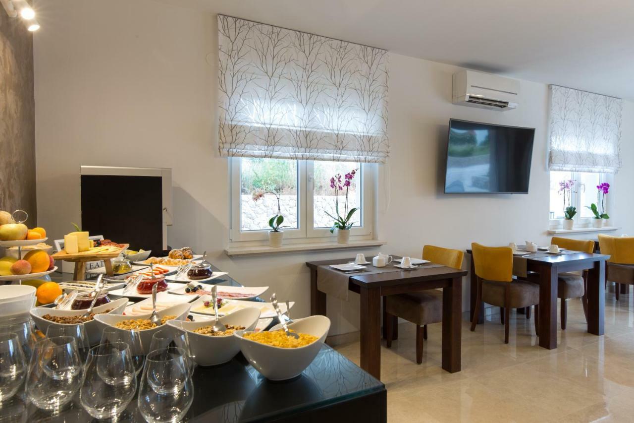 B&B Villa Maris Punat Buitenkant foto